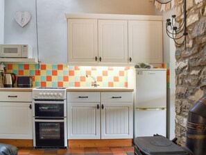 Kitchen | Stable Cottage - Nanternis Farm, New Quay