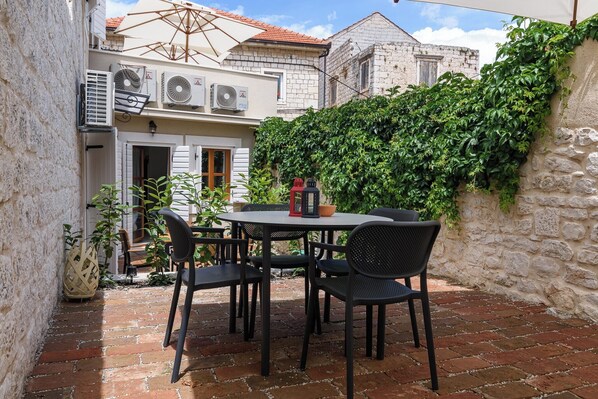 Terrasse/gårdhave