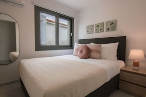 Spacious Bedroom!