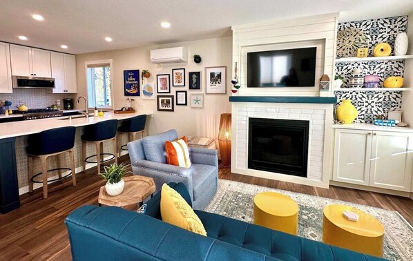 Fabulous living and dining space with room for all, games, TV and more.