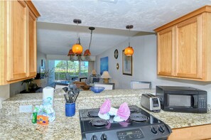 Fully equipped kitchen.