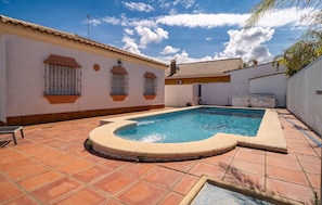 pool