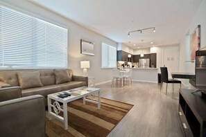 Carmel Valley San Diego San Diego 1 Bedroom Living Room
