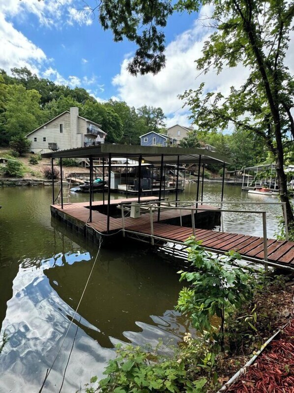 Dock