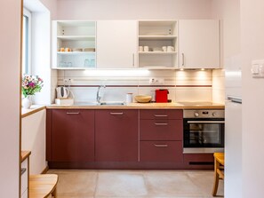 Cabinetry, Comptoir, Bâtiment, Évier, Tiroir, Robinet, Cuisine, Evier, Bois, Design Intérieur