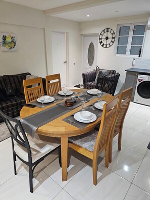 Air-conditioned living/dining area