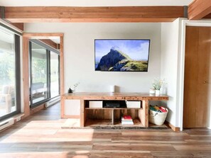 Smart TV with all of the popular streaming services