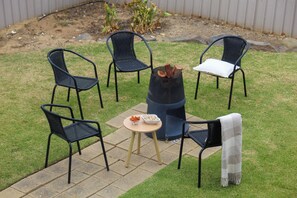 Outdoor Firepit Area
Gather under the stars around the fire pit—perfect for roasting marshmallows, sharing stories, and cool evening relaxation.