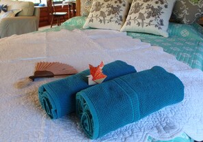 Bed amenity