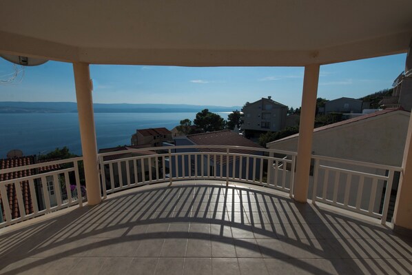 Balcony with sea view