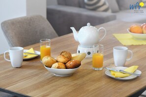Breakfast meal