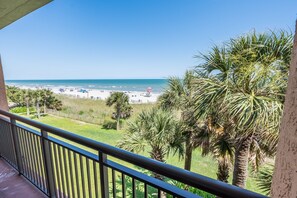 Large Balcony, Direct Oceanfront, Amazing Views!