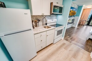 Kitchen Area, Beautifully Remodeled, Large Kitchen Appliances