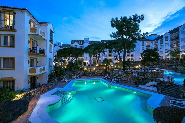 Pool