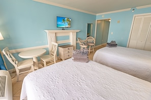 Main Bedroom with View of Ocean🌊☀️
