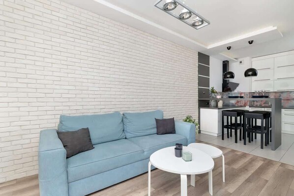 Living room with coffee tables.