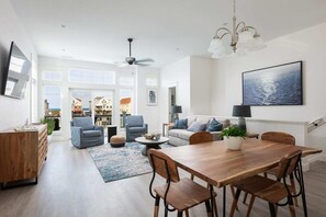 Dining & Living