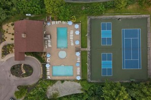 All guests at Hemlock Haven will have access to Chalet Village Resort Amenities. This includes 3 (seasonal) Community Pools, Tennis/Pickleball Courts, Fitness Center, Game Room, Walking Trails & More.
