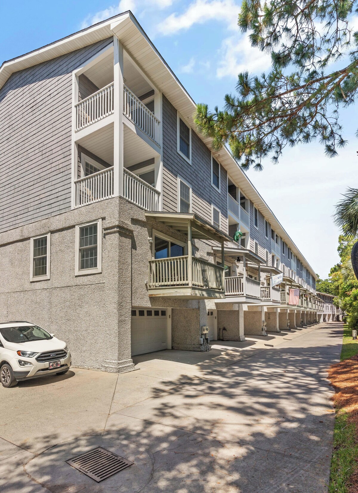 Beachology @ Demere Landing, community pool, sleeps 9