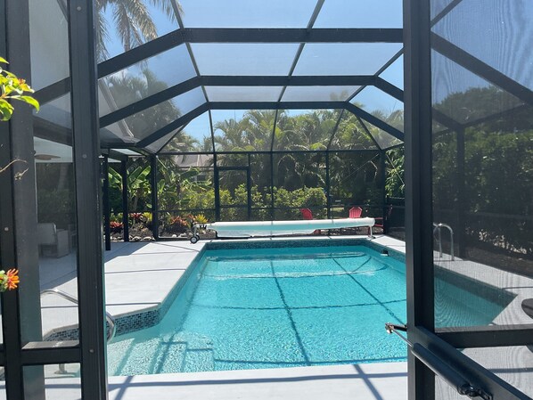 Large-size lanai heated pool