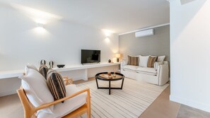 Relax in our cozy living area, on the ground floor, designed for comfort and style at Villa Maya
#livingarea #decoration #villamaya #algarve #portugal