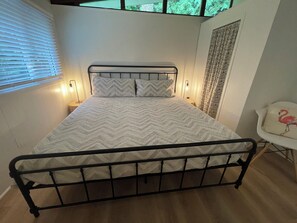 Master Bedroom with 1 king bed