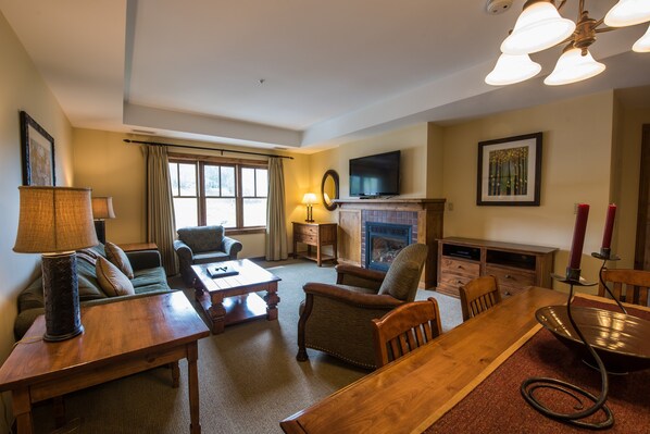 Welcome to your cozy and elegant condo in Crested Butte!