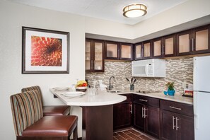 The fully-equipped kitchen features all the amenities you'd need to make a delicious meal.