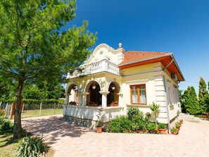 Plant, Sky, Building, Window, Tree, House, Shade, Facade, Door, Porch