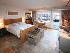 Furniture, Picture Frame, Comfort, Table, Wood, Lamp, Interior Design, Lighting, Building, Flooring