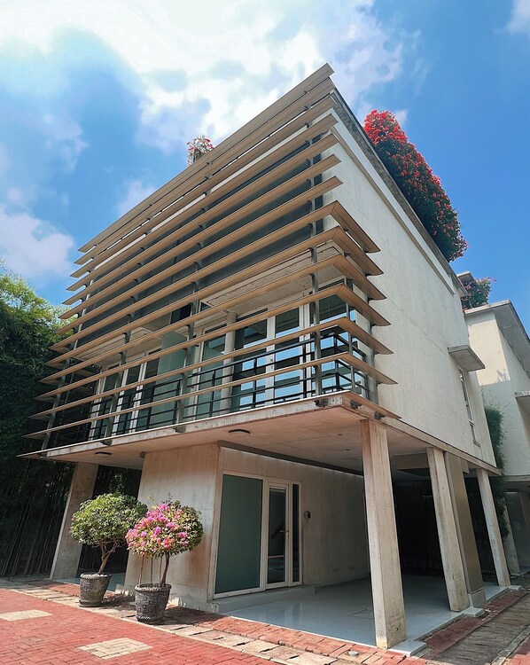 Facade