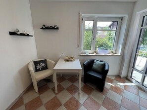Apartment 32 qm für 2 Personen mit Terrasse-Essbereich