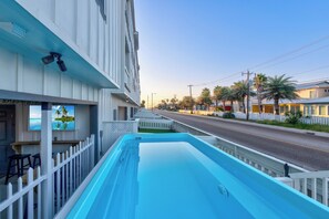 Private elevated pool