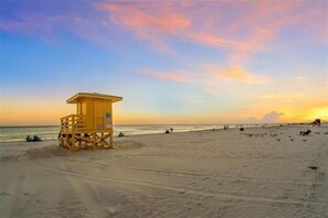 Siesta Key Beach - Even on the hottest days, the sand is so reflective that it feels cool underfoot.