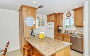 Kitchen - Updated Kitchen