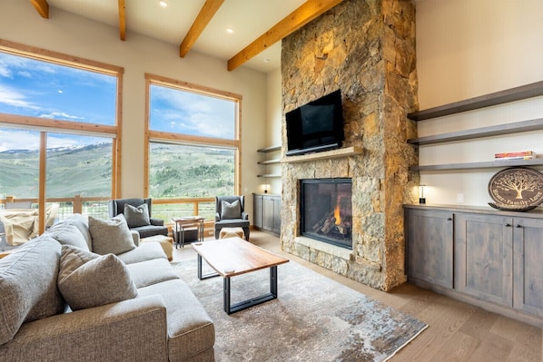Bright and open luxury mountain home