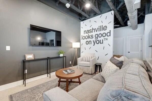 Living Room + Smart TV