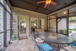 Screened-In Porch