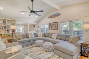 Large living space, perfect for entertaining friends and family.