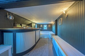Hideaway speakeasy is a vintage 1920s speakeasy