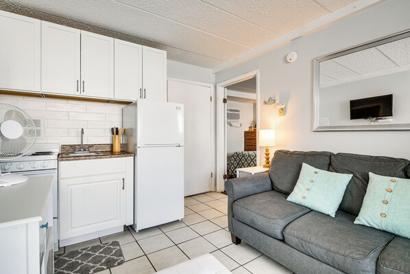 Wildwood Crest Vacation Rental | 1BR | 1BA | 440 Sq Ft | Step-Free Access (Ramp)