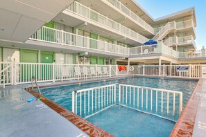 The Four Winds | Community Heated Pool | Grills | Game Room
