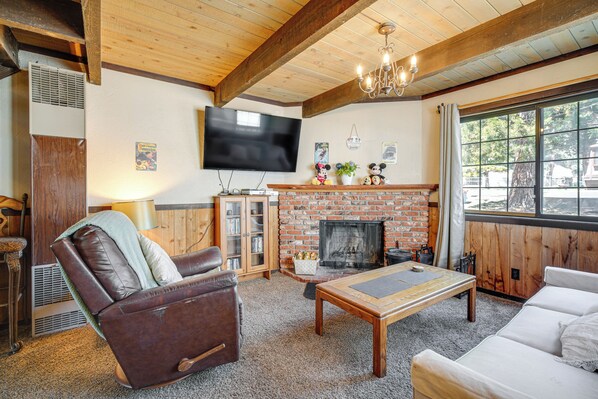 Sugarloaf Vacation Rental | 2BR | 1BA | 700 Sq Ft | Stairs Required