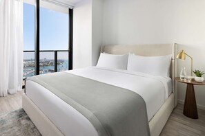 Unit with 1 King Bed