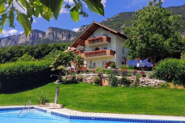 Extérieur maison de vacances [été]