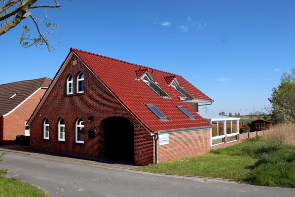 Holiday Home Exterior [summer]