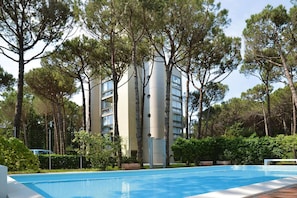 Holiday Home Swimming Pool