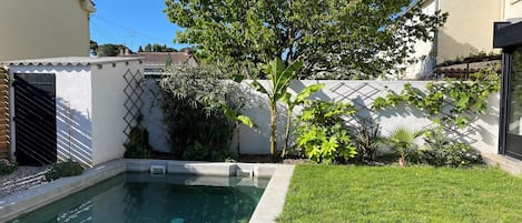Piscine.