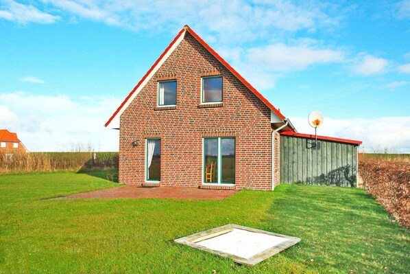 Holiday Home Exterior [summer]