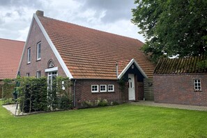 Holiday Home Exterior [summer]